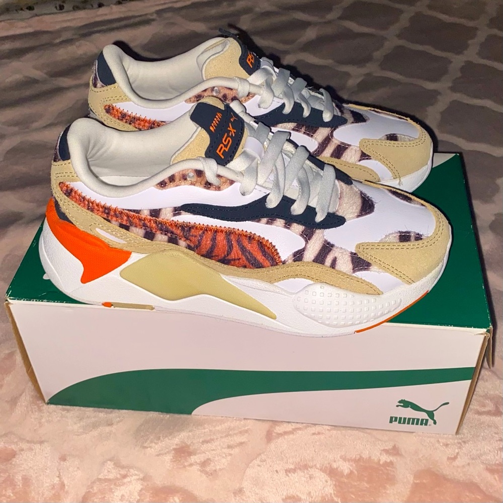 PUMA WOMENS RS-X³- WILDCATS - PHALE KHAKI WHITE 🐯🔥 NEW IN BOX